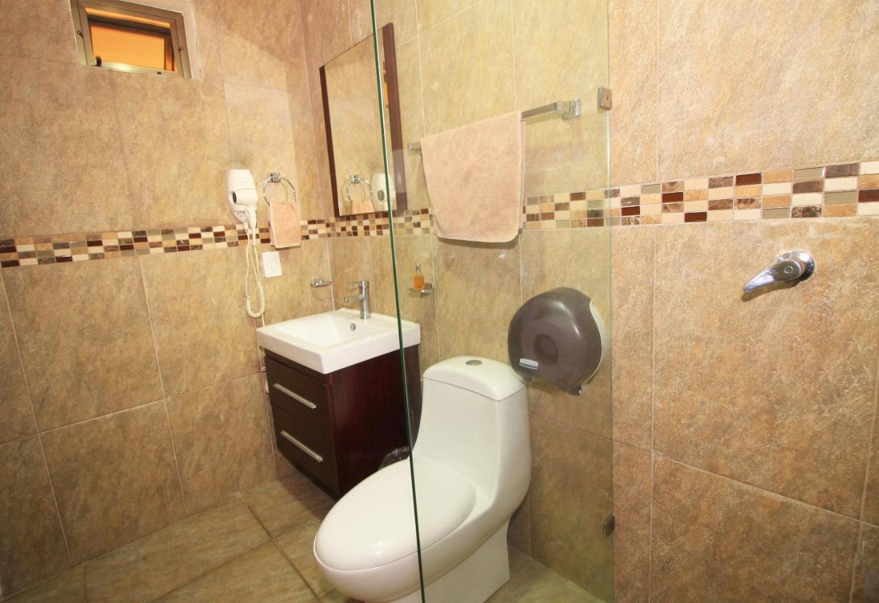 Papagayo Hotel Boutique Playa del Carmen Extérieur photo Bathroom