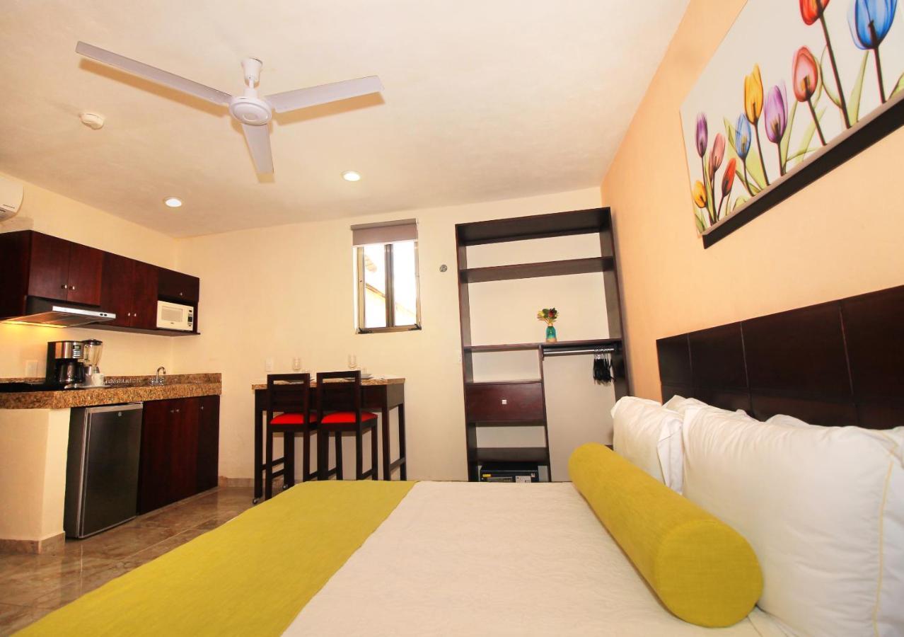 Papagayo Hotel Boutique Playa del Carmen Extérieur photo A typical studio at the hotel