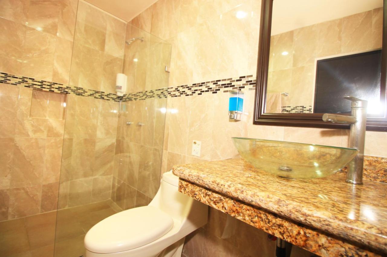 Papagayo Hotel Boutique Playa del Carmen Extérieur photo Bathroom